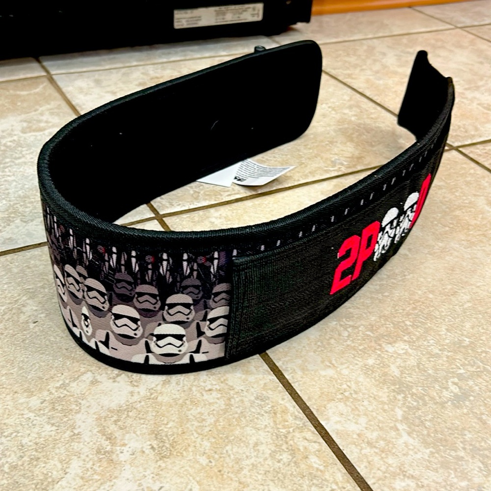 2Pood Lifting Belt NWT Stormtroopers